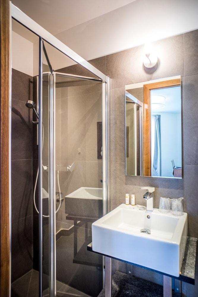 Art Hotel Batignolles Παρίσι Εξωτερικό φωτογραφία