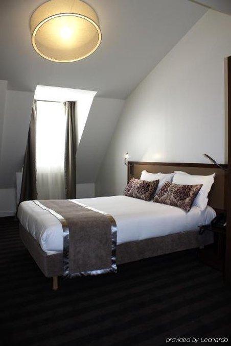 Art Hotel Batignolles Παρίσι Δωμάτιο φωτογραφία
