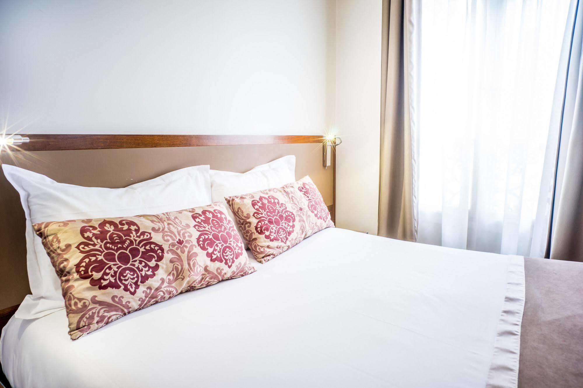 Art Hotel Batignolles Παρίσι Εξωτερικό φωτογραφία