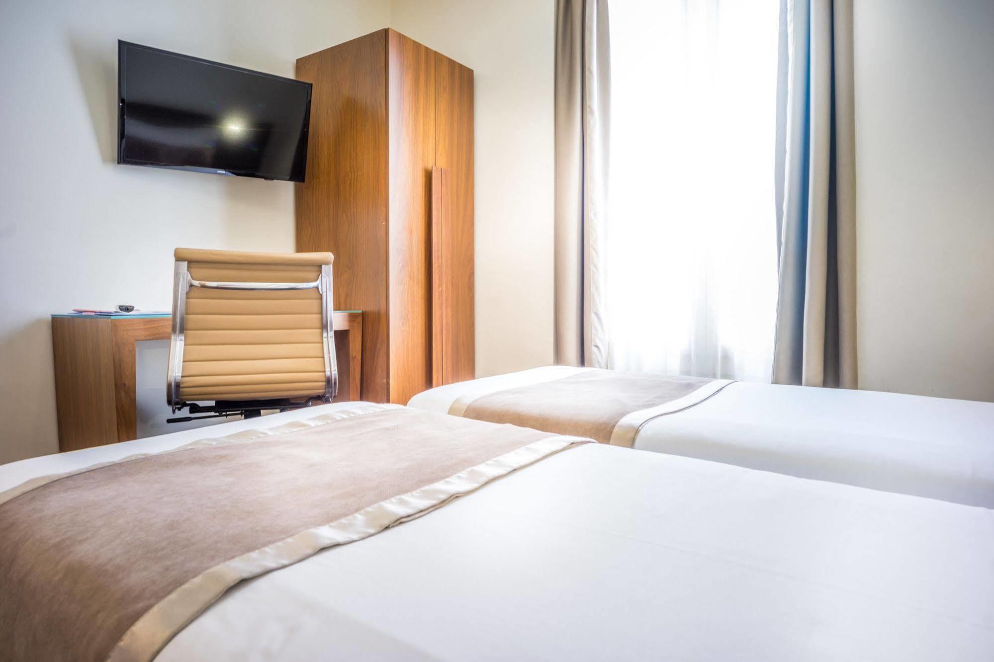 Art Hotel Batignolles Παρίσι Εξωτερικό φωτογραφία