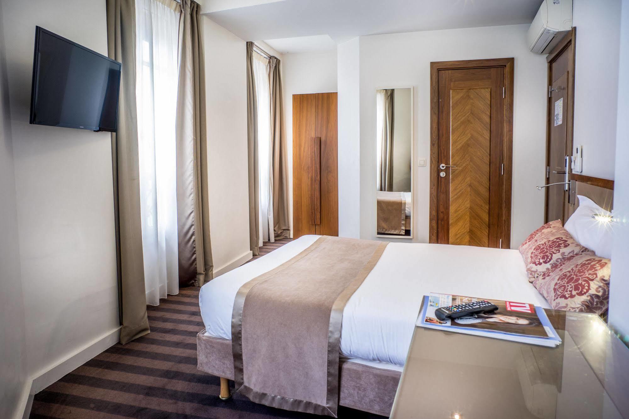 Art Hotel Batignolles Παρίσι Εξωτερικό φωτογραφία