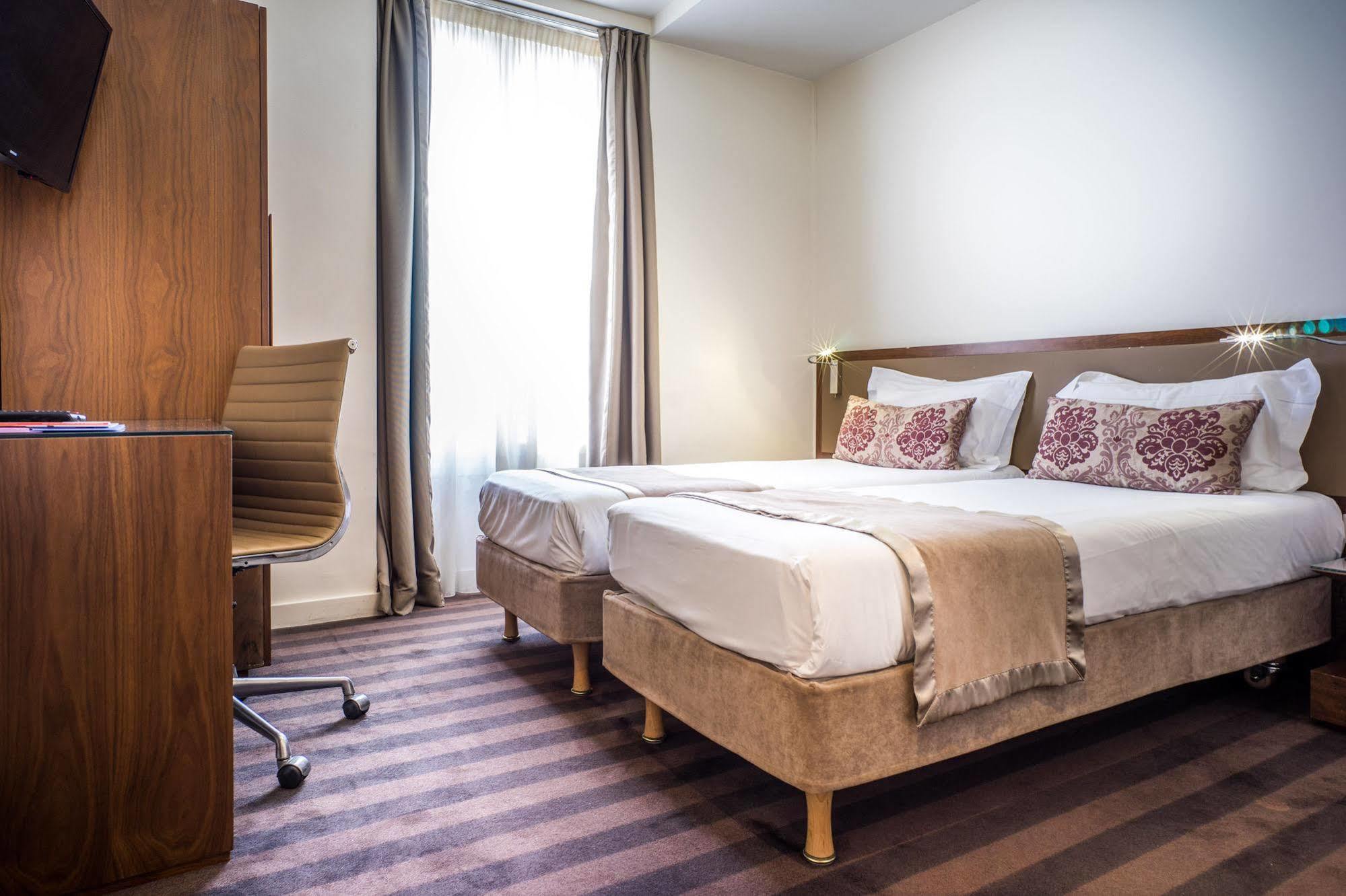 Art Hotel Batignolles Παρίσι Εξωτερικό φωτογραφία